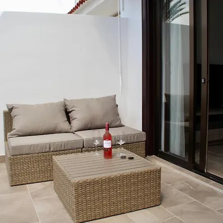Casa Amarilla *